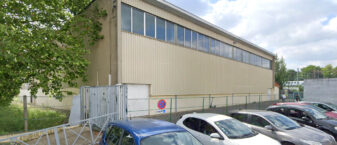Façade du gymnase Paul Painlevé, à Villeneuve-le-Roi.